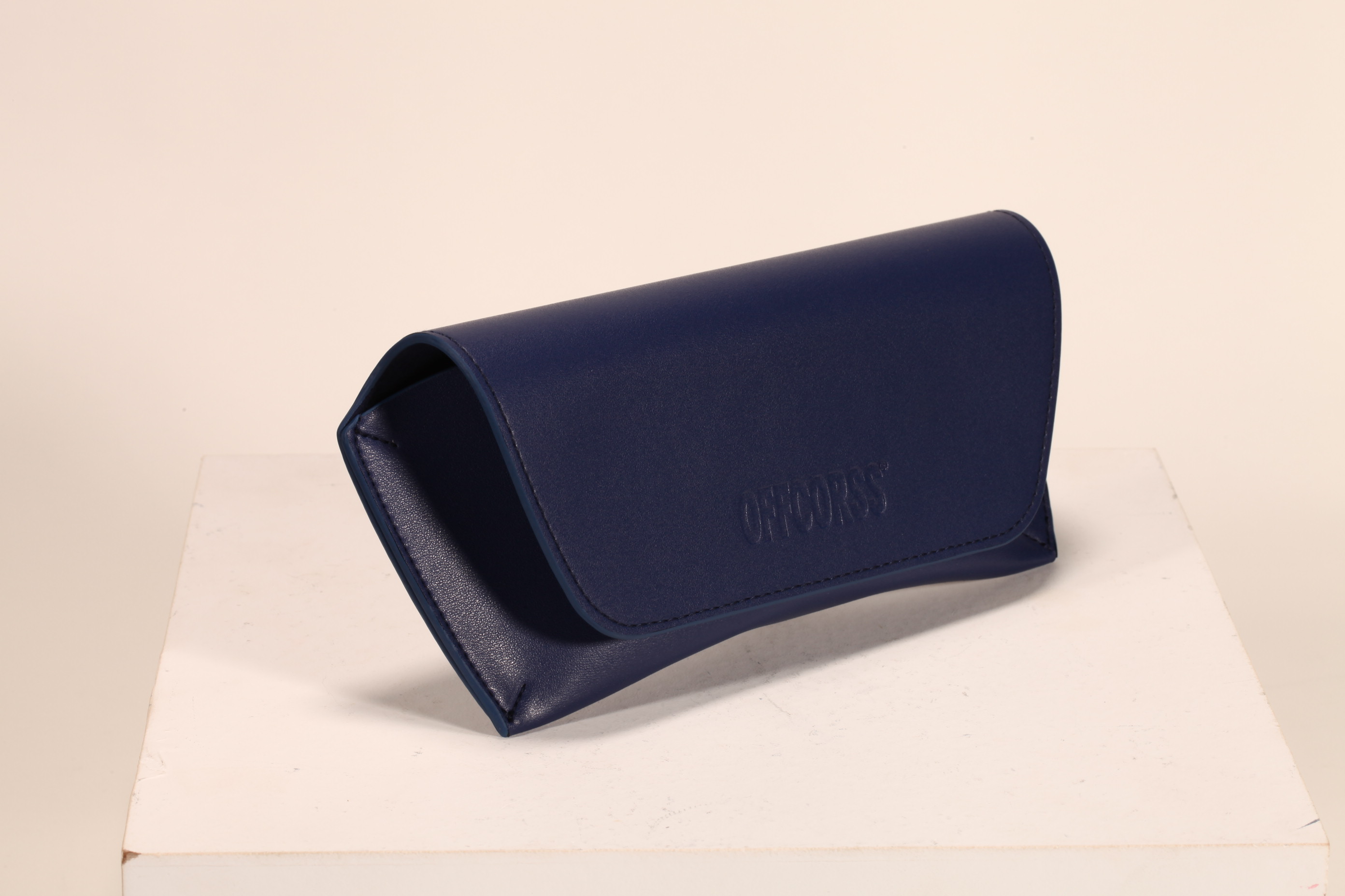 Three styles of glasses case, the color is dark blue, army green, black, LOGO can be customized