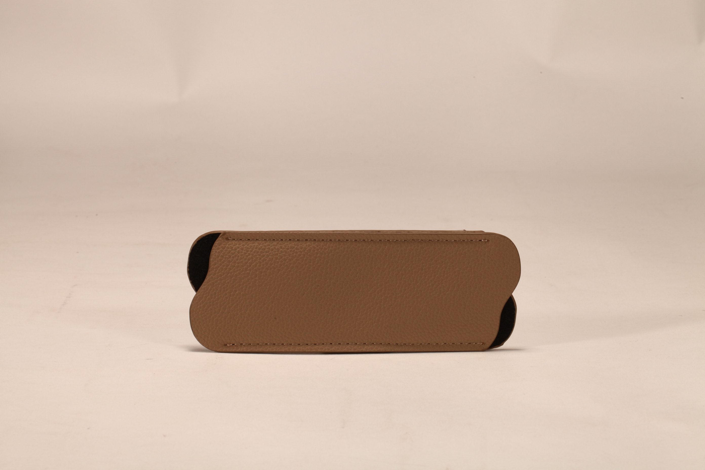 Three types of glasses leather case, easy to carry, small and delicate