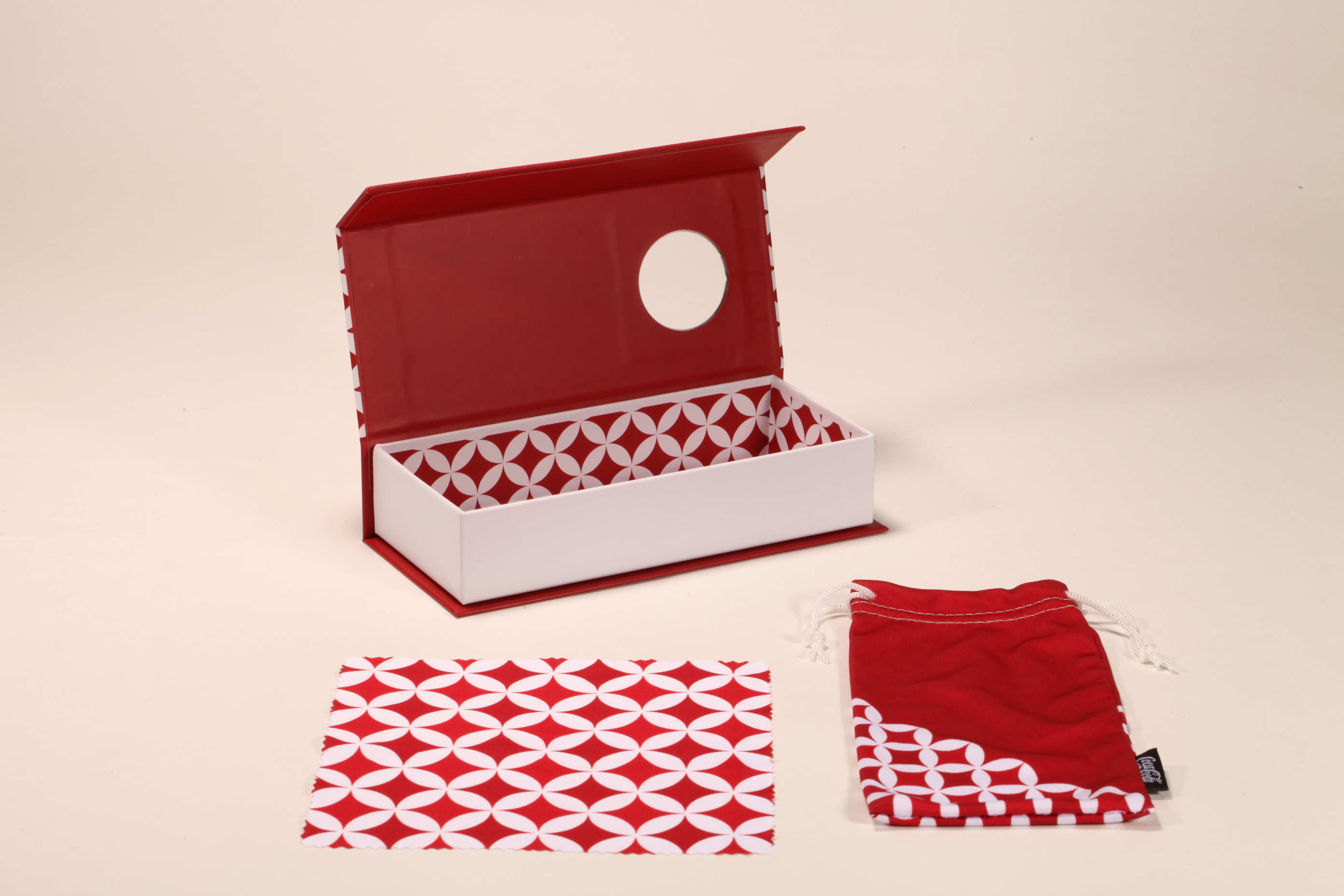 Carton set, including glasses cloth, glasses cloth bag