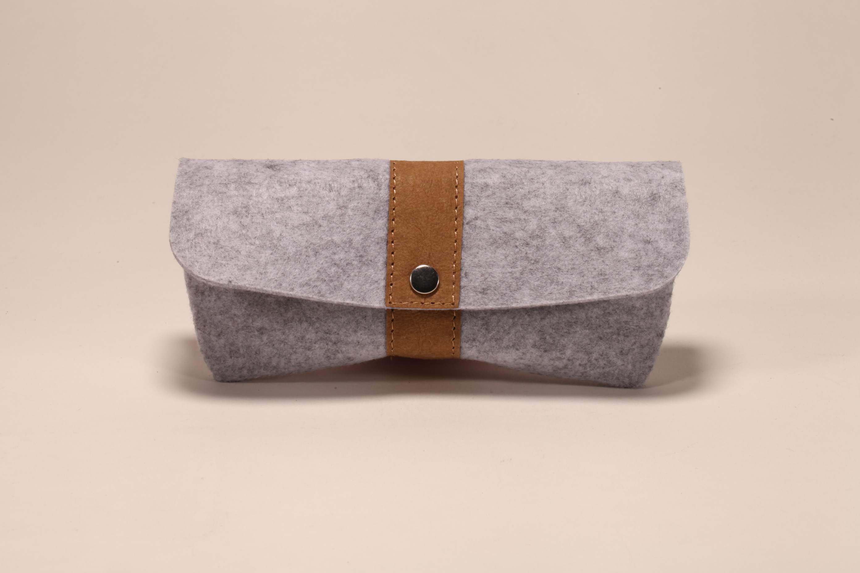 5 styles of felt soft glasses case