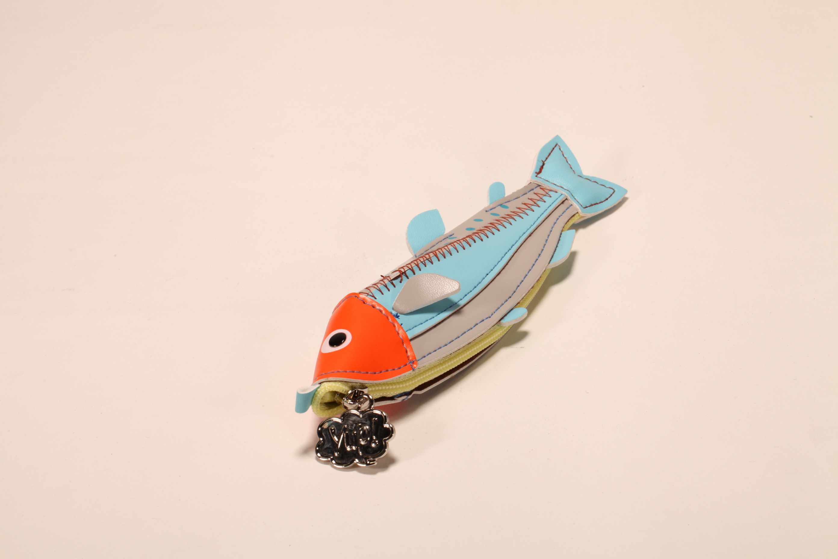 A fish-type glasses bag, cute and smart, lifelike, easy to carry, fine turning