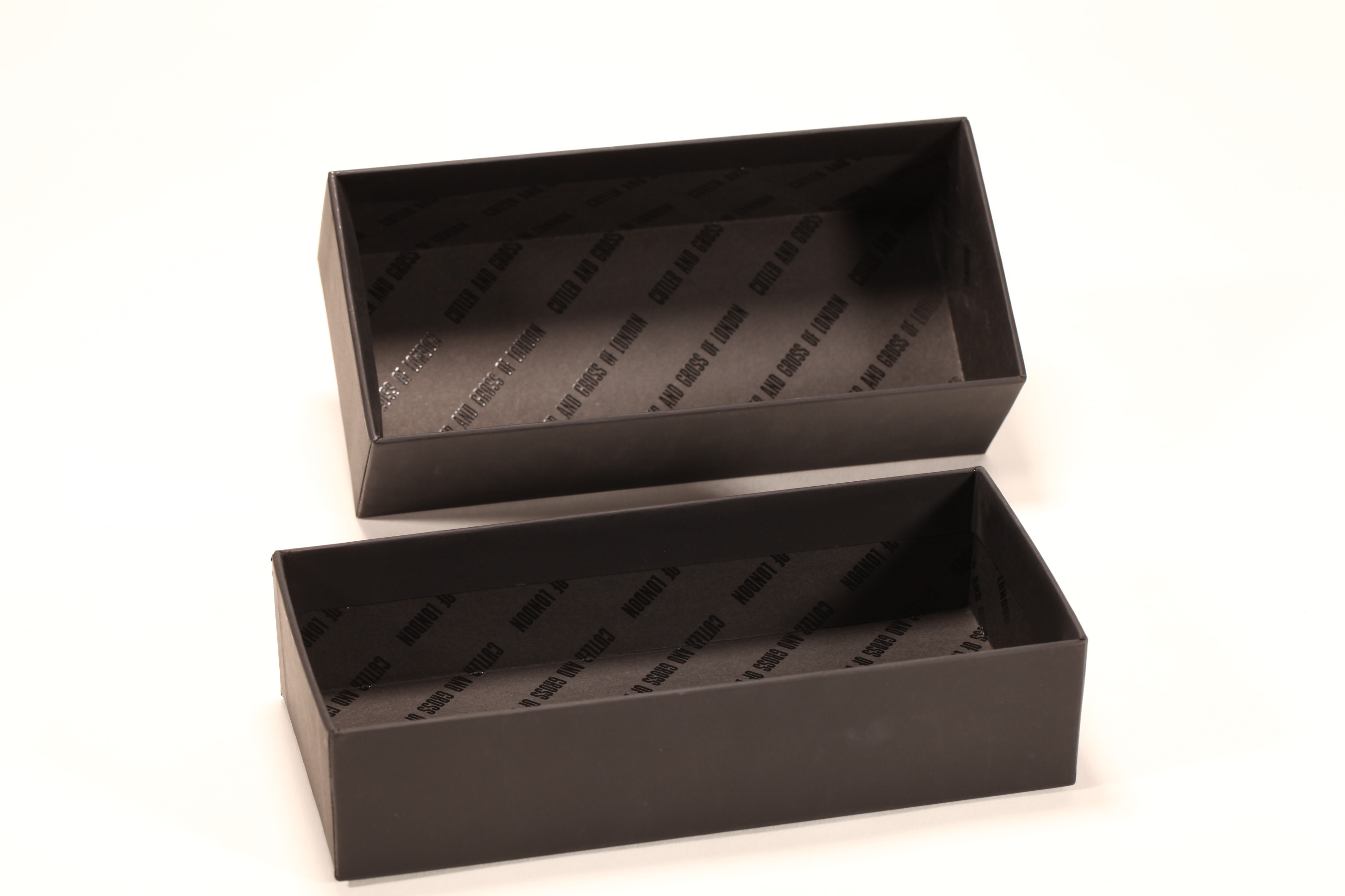 A set of glasses case, including paper box, manual, glasses cloth, glasses handmade case, the product is rich and diverse
