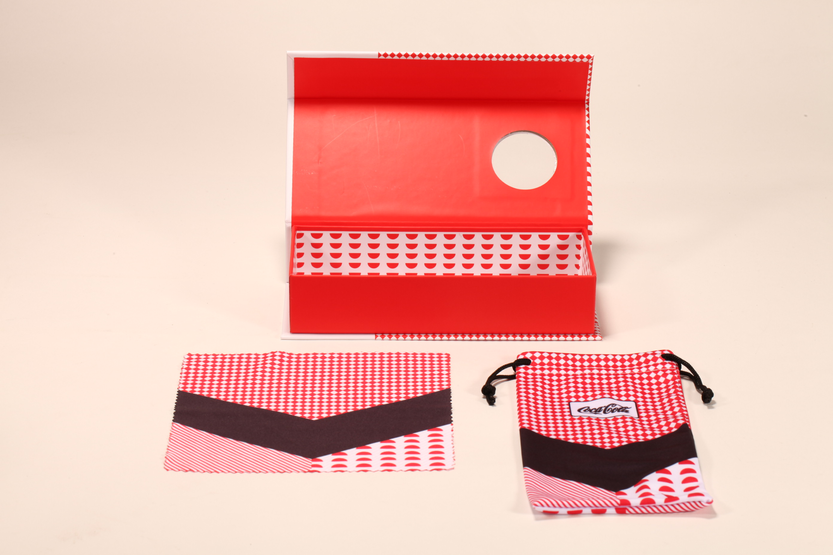 Carton set, including glasses cloth, glasses cloth bag
