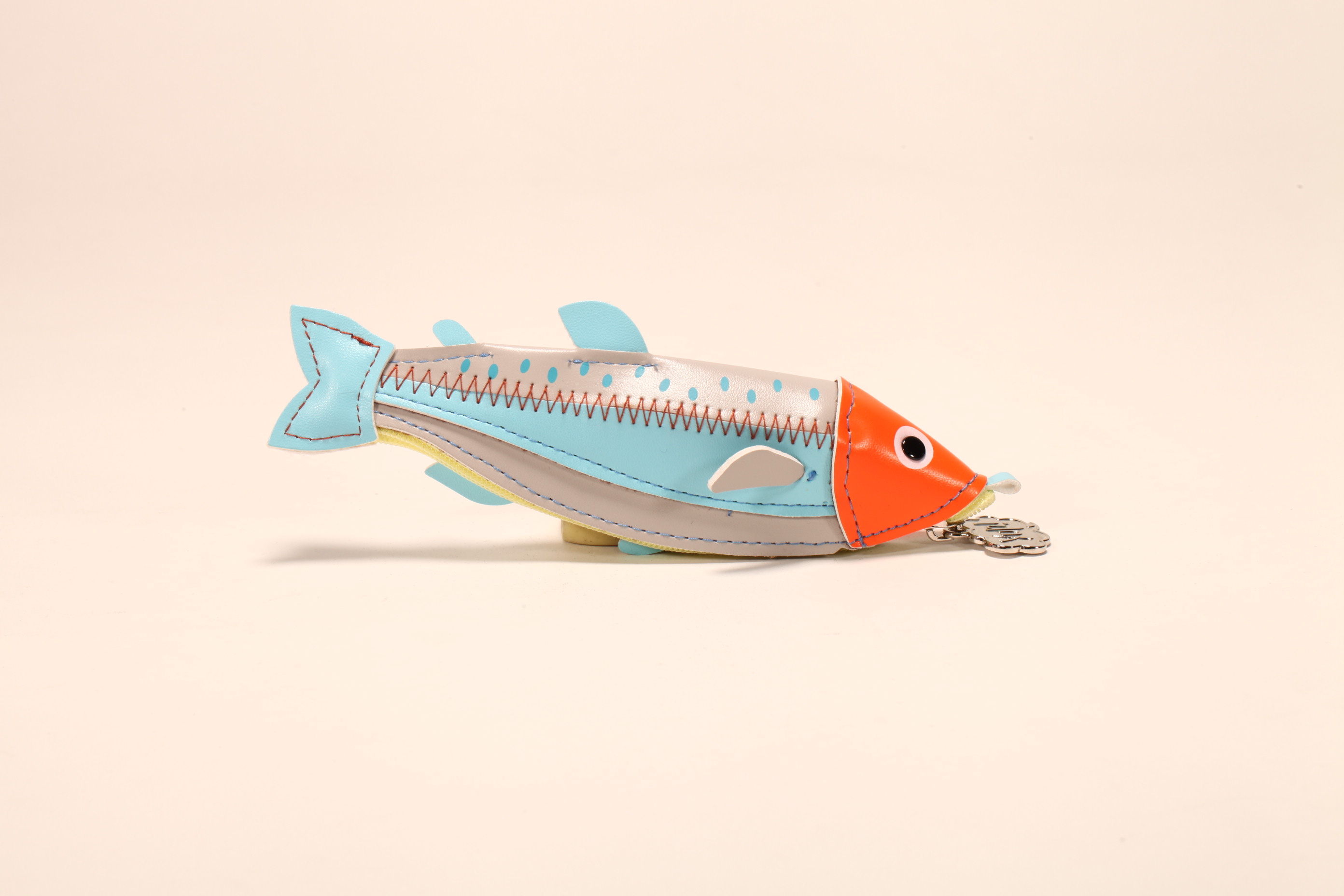 A fish-type glasses bag, cute and smart, lifelike, easy to carry, fine turning