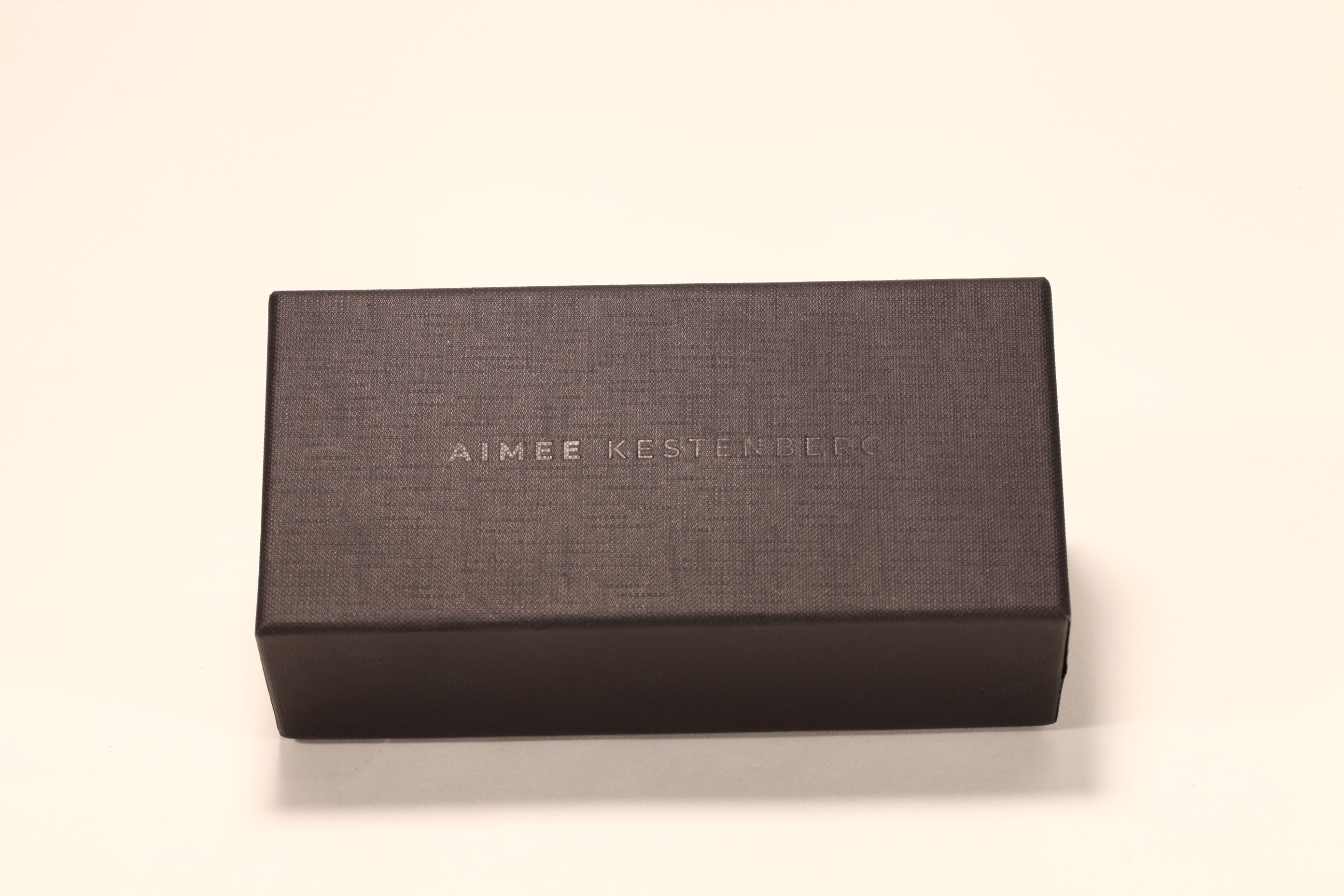 A black glasses box set, paper box, paper card, glasses iron box, glasses cloth and glasses bag, fine workmanship, novel style