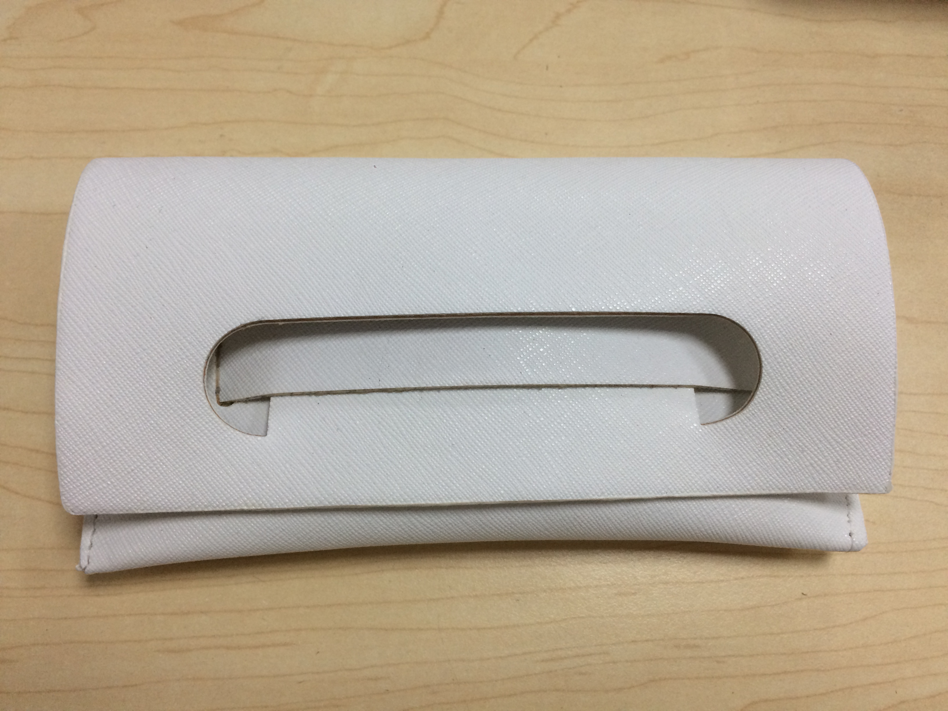 R101 18x8.5x3.5CM (4) R101 18x8.5x3.5CM (4)