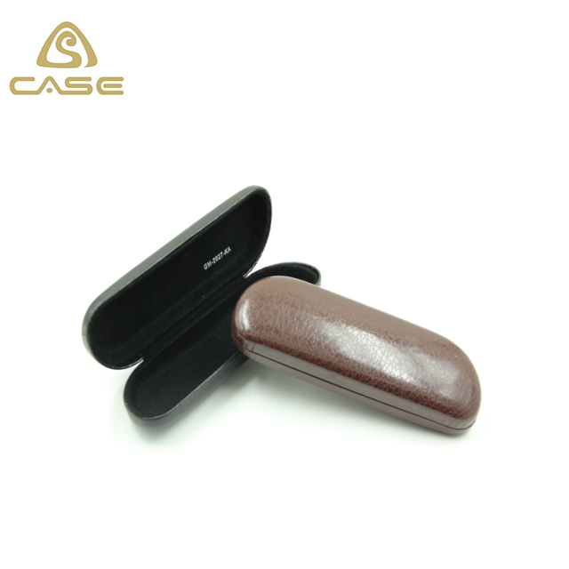 IP2027 soft glasses case with clip
