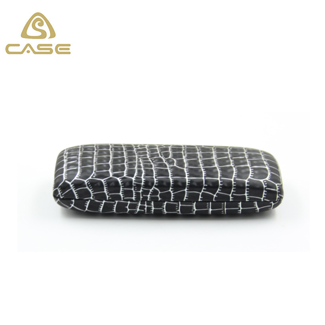 IP506 case for eyeglasses