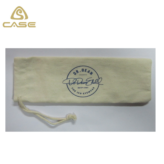 D106 spectacle pouch