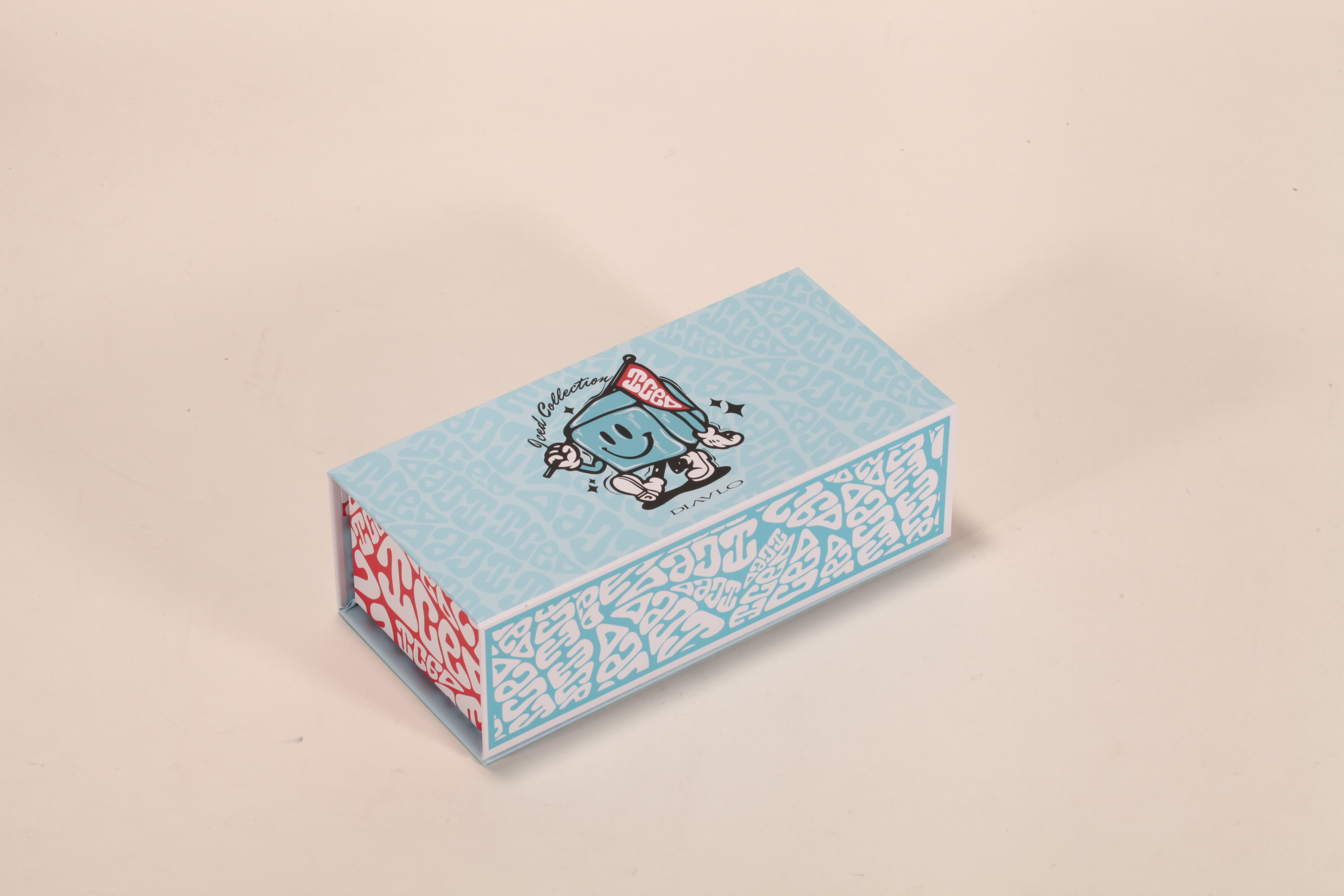 This eyewear case set includes a red and white patterned box, a blue pouch, and other accessories.
