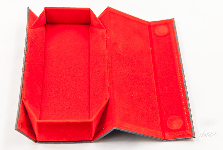 2021 Sunglasses in Four Colors, Detachable, Square Handmade Case