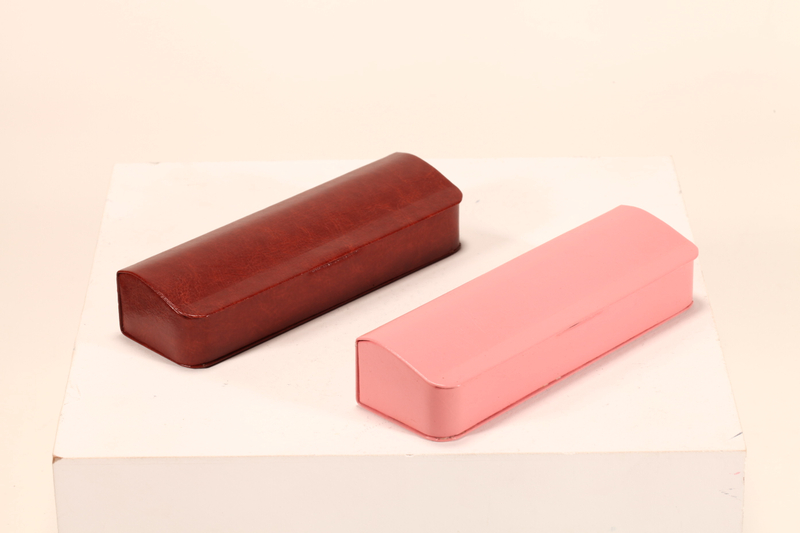 Eyeglass Case Hard Shell Portable Sunglass Case Fashionable PU Leather Eyeglass Protective Case