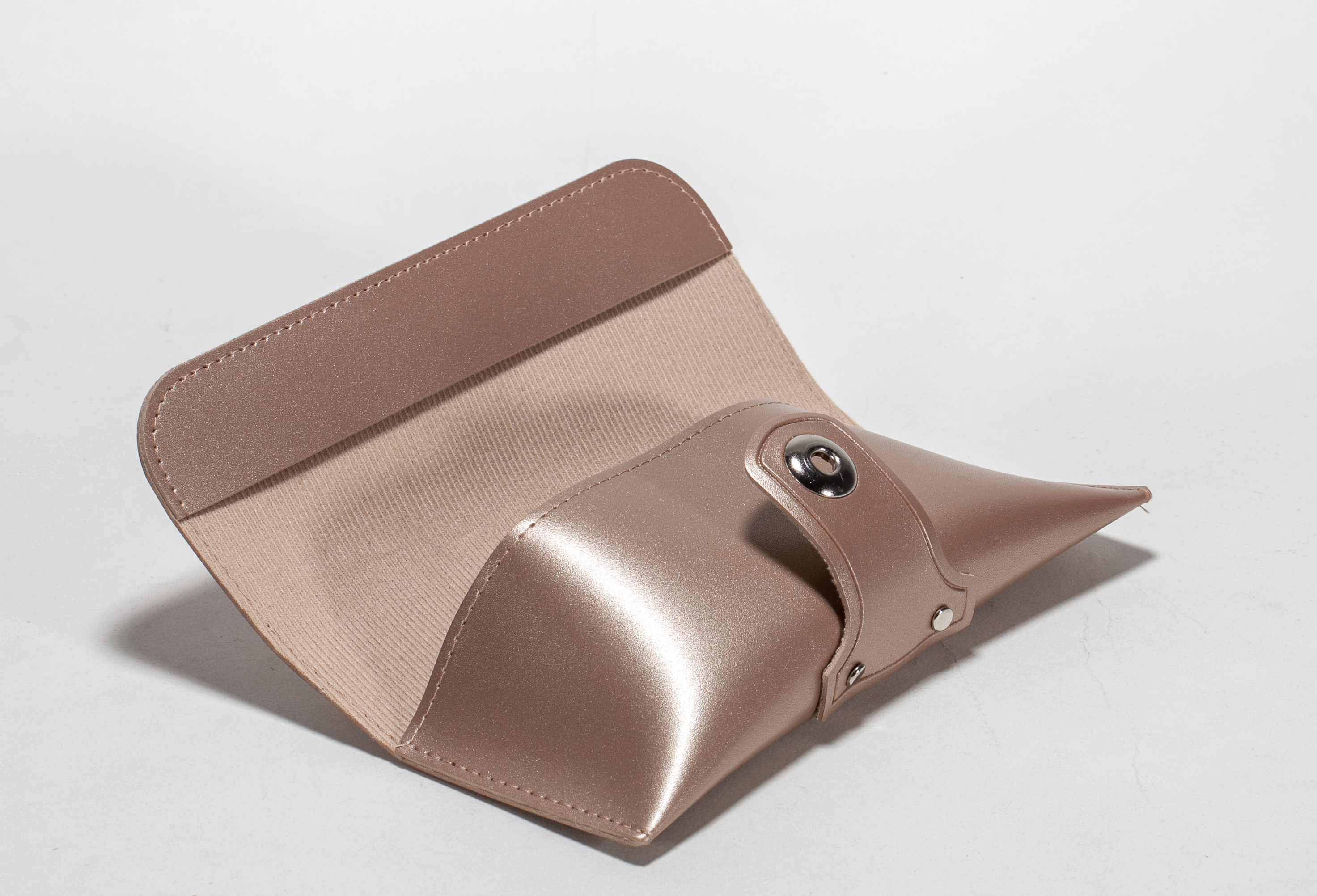 2021 Sunglasses, 3 Colors, Button Case