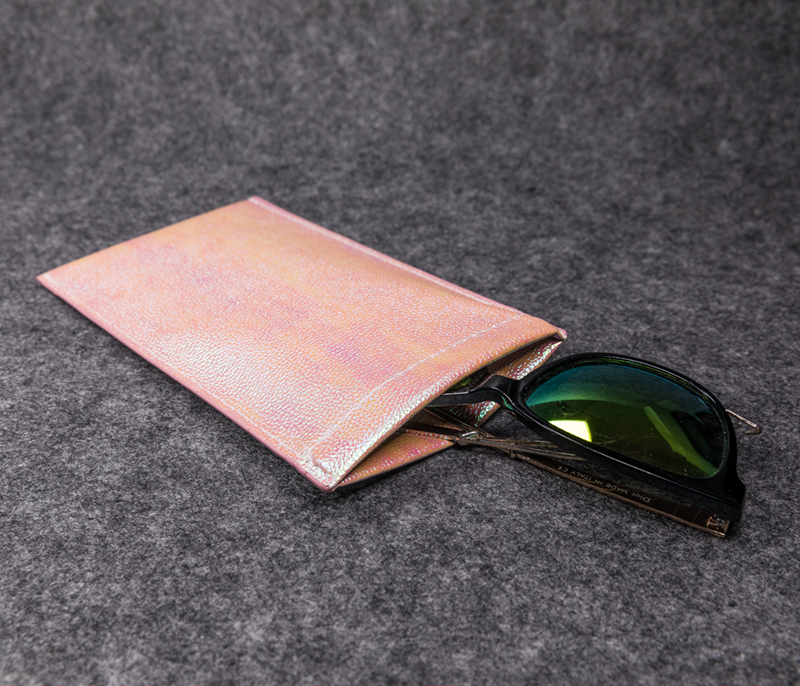 2021 Sunglasses in Three Styles, Printed with A Pleated Pattern of Glasses Bags