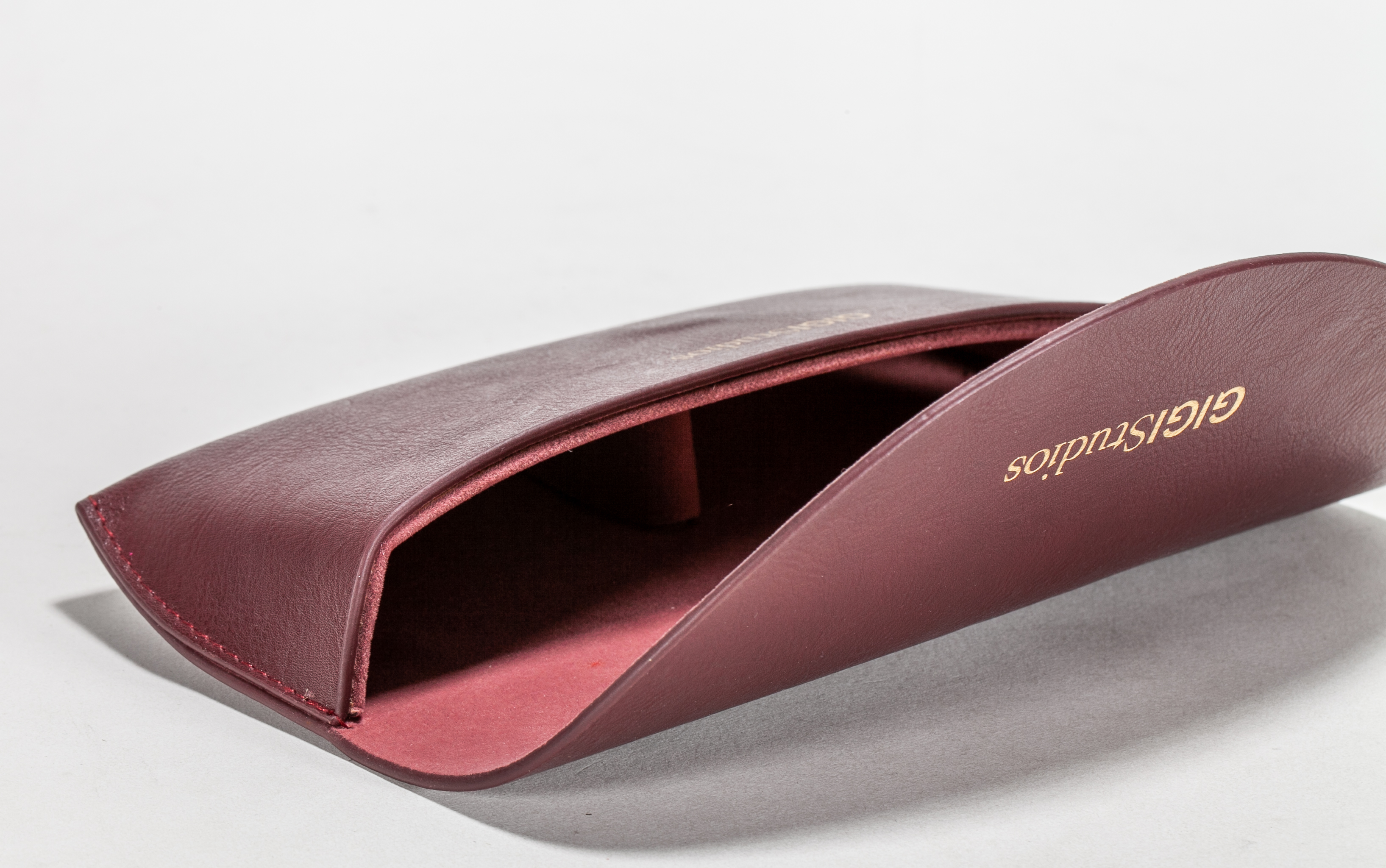 2021 sunglasses, Burgundy, logo-printed glasses case set, available in a variety of styles