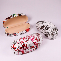 The Glasses Case with Three Patterns Is Classically Beautiful in Appearance