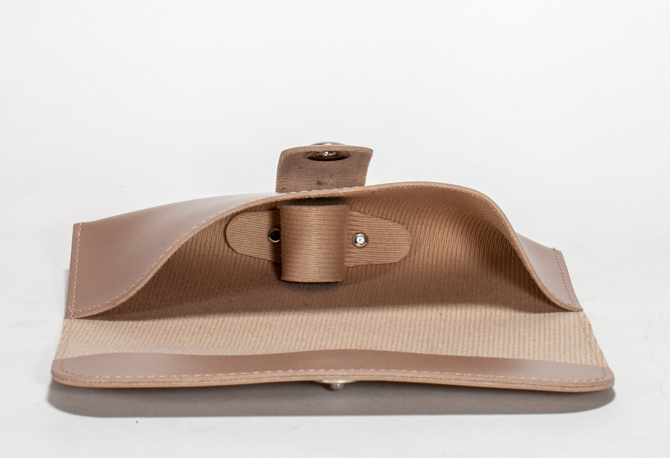 2021 Sunglasses, 3 Colors, Button Case