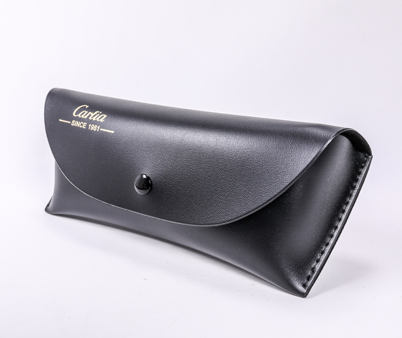 2021 glasses case sunglasses black glasses case printed with the LOGO