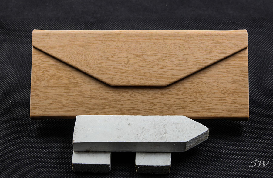 2021 Sunglasses, Khaki Wood Grain, Triangular Appearance, Detachable Handmade Glasses Case